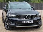 Volvo XC40 B4 INSCRIPTION PRO MHEV 1