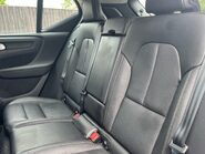 Volvo XC40 B4 INSCRIPTION PRO MHEV 9