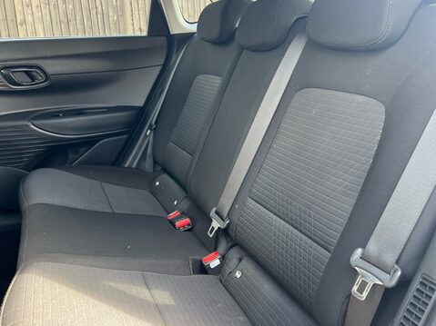 Hyundai i20 T-GDI PREMIUM MHEV 9