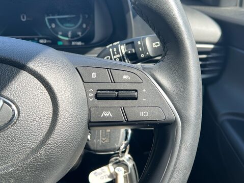 Hyundai i20 T-GDI PREMIUM MHEV 30