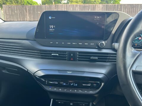 Hyundai i20 T-GDI PREMIUM MHEV 12