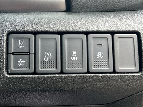 Suzuki Vitara SZ-T BOOSTERJET MHEV 38