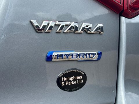 Suzuki Vitara SZ-T BOOSTERJET MHEV 17