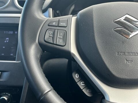 Suzuki Vitara SZ-T BOOSTERJET MHEV 36