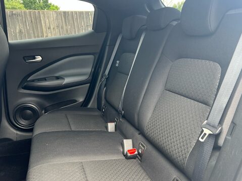 Nissan Juke DIG-T N-CONNECTA DCT 9