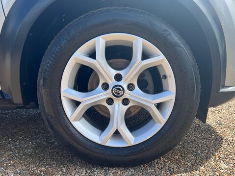 Nissan Juke DIG-T N-CONNECTA DCT 4