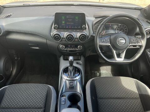 Nissan Juke DIG-T N-CONNECTA DCT 10