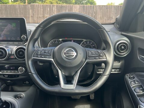 Nissan Juke DIG-T N-CONNECTA DCT 34