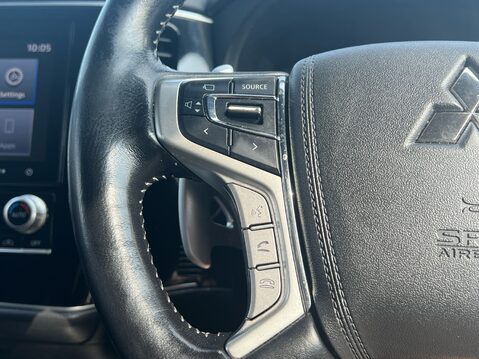 Mitsubishi Outlander PHEV EXCEED SAFETY 28