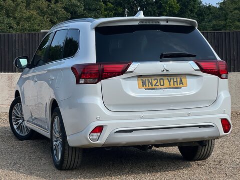 Mitsubishi Outlander PHEV EXCEED SAFETY 2