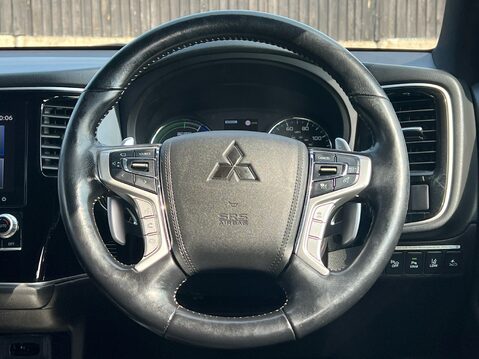 Mitsubishi Outlander PHEV EXCEED SAFETY 34