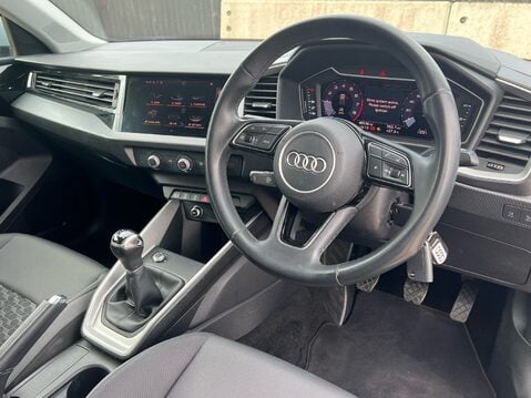 Audi A1 SPORTBACK TFSI SPORT 31