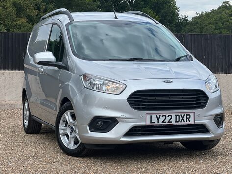 Ford Transit Courier LIMITED