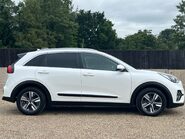 Kia Niro 2 5