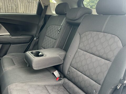 Kia Niro 2 35
