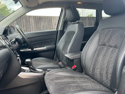 Suzuki Vitara SZ5 ALLGRIP MHEV 3