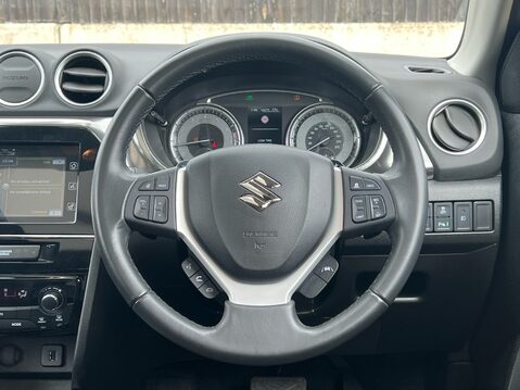 Suzuki Vitara SZ5 ALLGRIP MHEV 34
