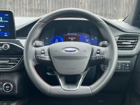 Ford Kuga ST-LINE X EDITION 8