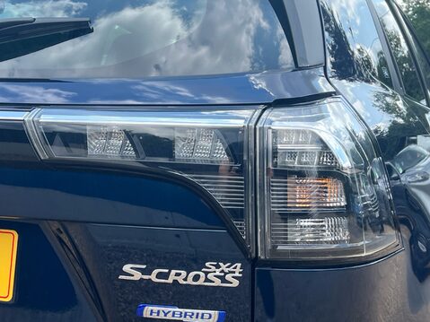 Suzuki S-Cross ULTRA BOOSTERJET ALLGRIP MHEV 15