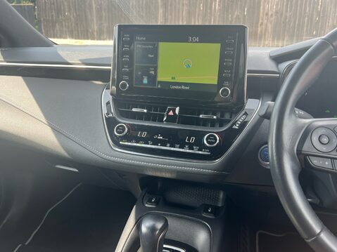 Toyota Corolla DESIGN 12