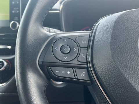 Toyota Corolla DESIGN 28