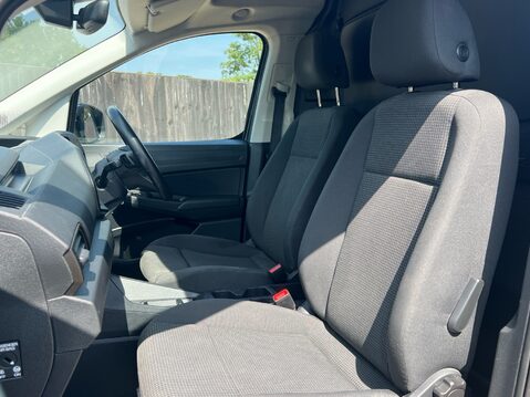 Volkswagen Caddy C20 TSI COMMERCE PRO 3