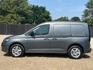 Volkswagen Caddy C20 TSI COMMERCE PRO 6