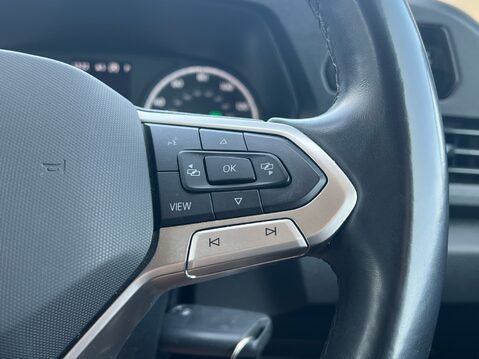 Volkswagen Caddy C20 TSI COMMERCE PRO 31