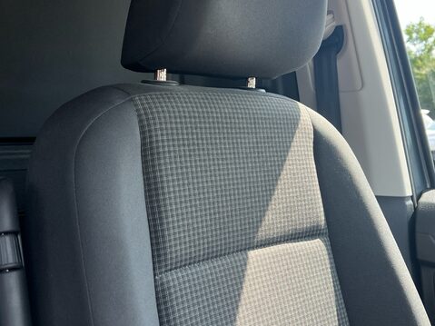 Volkswagen Caddy C20 TSI COMMERCE PRO 40