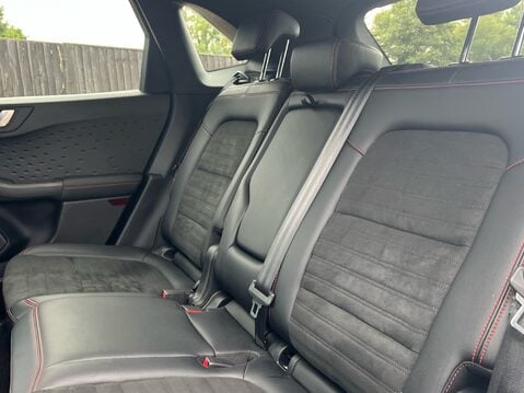 Ford Kuga ST-LINE X EDITION ECOBLUE 9