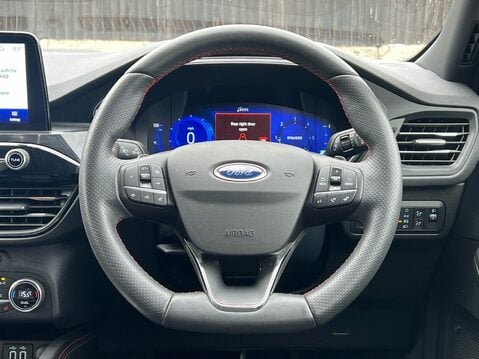 Ford Kuga ST-LINE X EDITION ECOBLUE 34