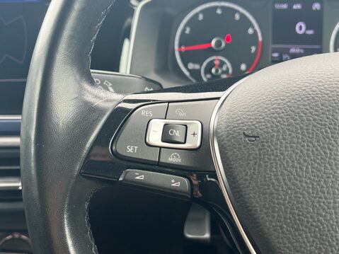 Volkswagen Polo UNITED TSI 29