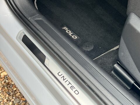 Volkswagen Polo UNITED TSI 38