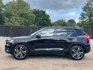 Volvo XC40 B4 R-DESIGN PRO MHEV 6