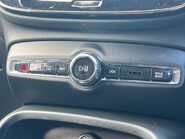 Volvo XC40 B4 R-DESIGN PRO MHEV 23
