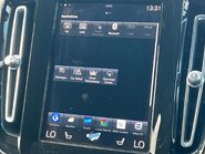 Volvo XC40 B4 R-DESIGN PRO MHEV 27