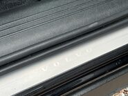 Volvo XC40 B4 R-DESIGN PRO MHEV 39