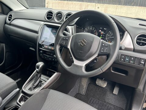 Suzuki Vitara MOTION 28