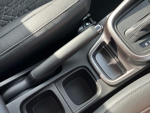 Suzuki Vitara ULTRA 25