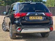 Mitsubishi Outlander EXCEED 2