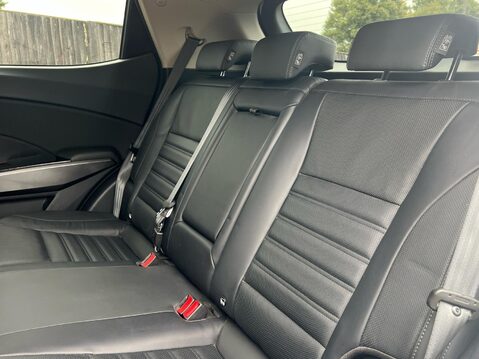 SsangYong Tivoli ULTIMATE 22