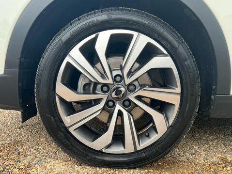 SsangYong Tivoli ULTIMATE 8