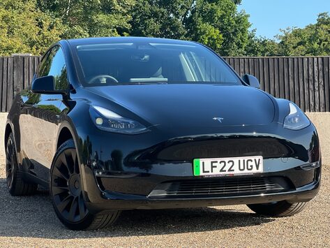 Tesla Model Y LONG RANGE