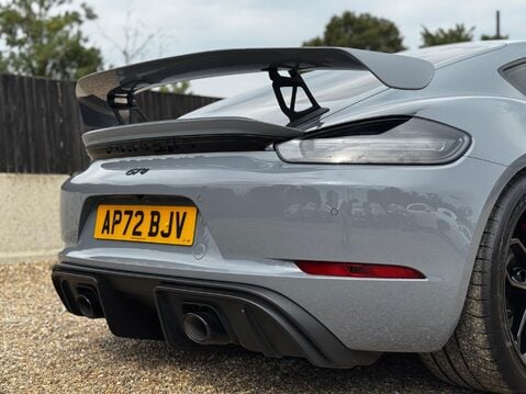 Porsche 718 Cayman CAYMAN GT4 PDK 13