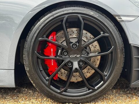 Porsche 718 Cayman CAYMAN GT4 PDK 11