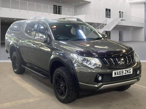 Mitsubishi L200 DI-D 4WD BARBARIAN DCB 1
