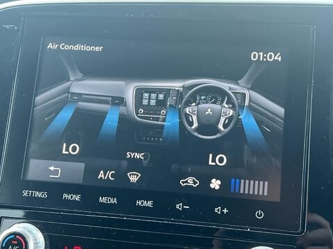 Mitsubishi Outlander PHEV DYNAMIC 24