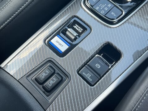 Mitsubishi Outlander PHEV DYNAMIC 29