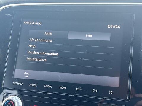Mitsubishi Outlander PHEV DYNAMIC 23