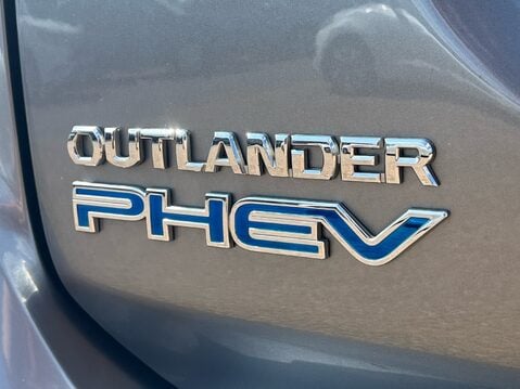 Mitsubishi Outlander PHEV DYNAMIC 38